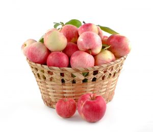 apples, basket, fruits-805124.jpg
